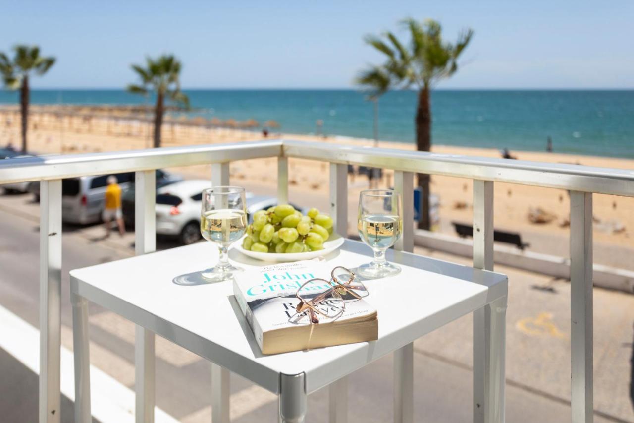 Centralgarve - Stunning Beach Front Studio - Astro Куартейра Екстер'єр фото